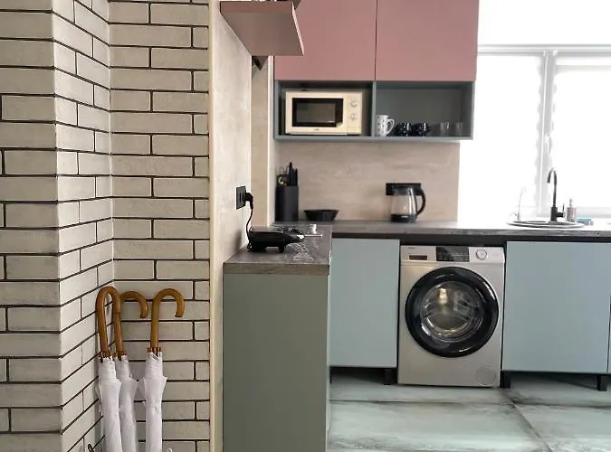 Novel Glebova Leópolis